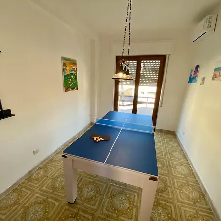 Secret Paradise & Rooftop Billard *