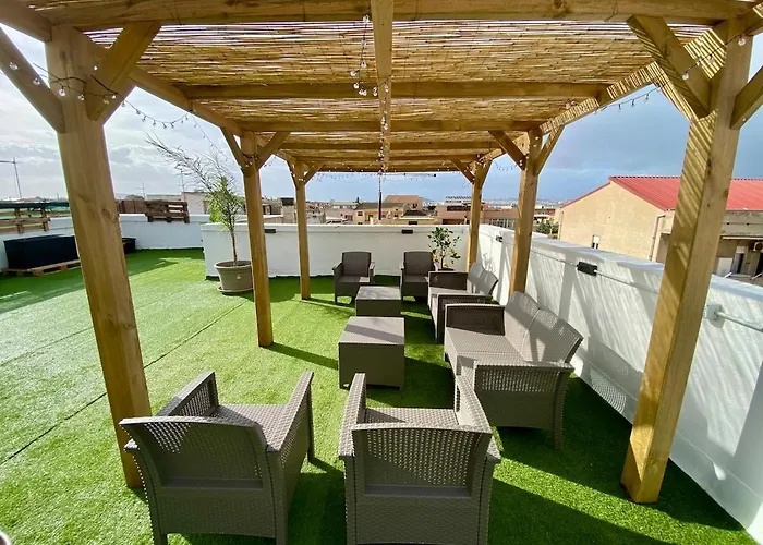 Apartment Secret Paradise & Rooftop Billard *