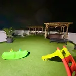Secret Paradise & Rooftop Billard * 夸尔图-圣埃莱娜