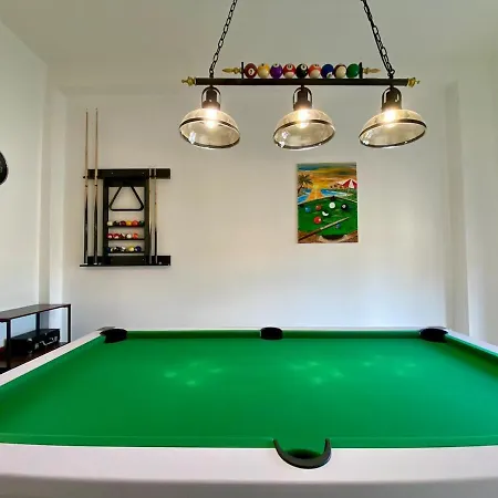 Apartman Secret Paradise & Rooftop Billard Quartu SantʼElena