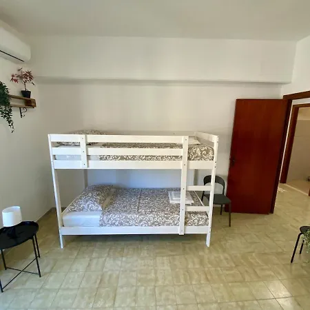 Secret Paradise & Rooftop Billard Apartman Quartu SantʼElena