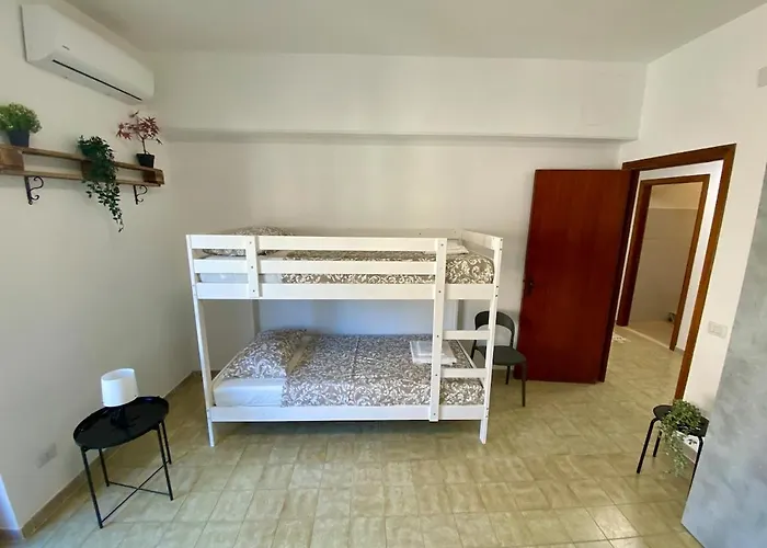 Secret Paradise & Rooftop Billard Apartment Quartu SantʼElena